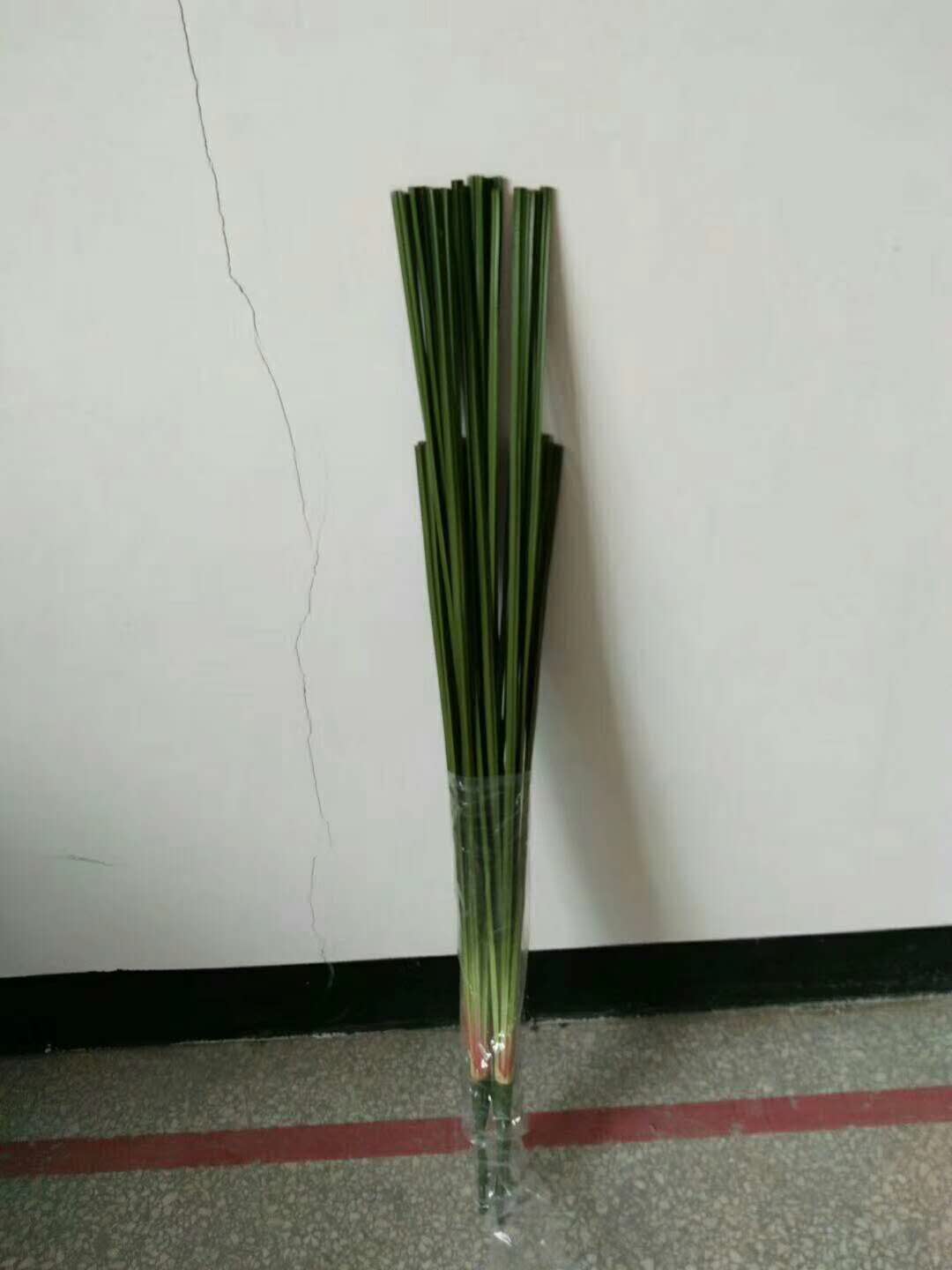 43" 11-Head Rush Branch Green